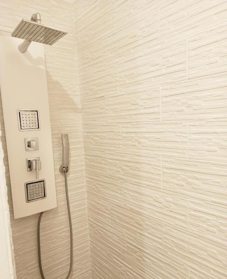 B&B Suites Via Del Mare Пресиче Екстериор снимка