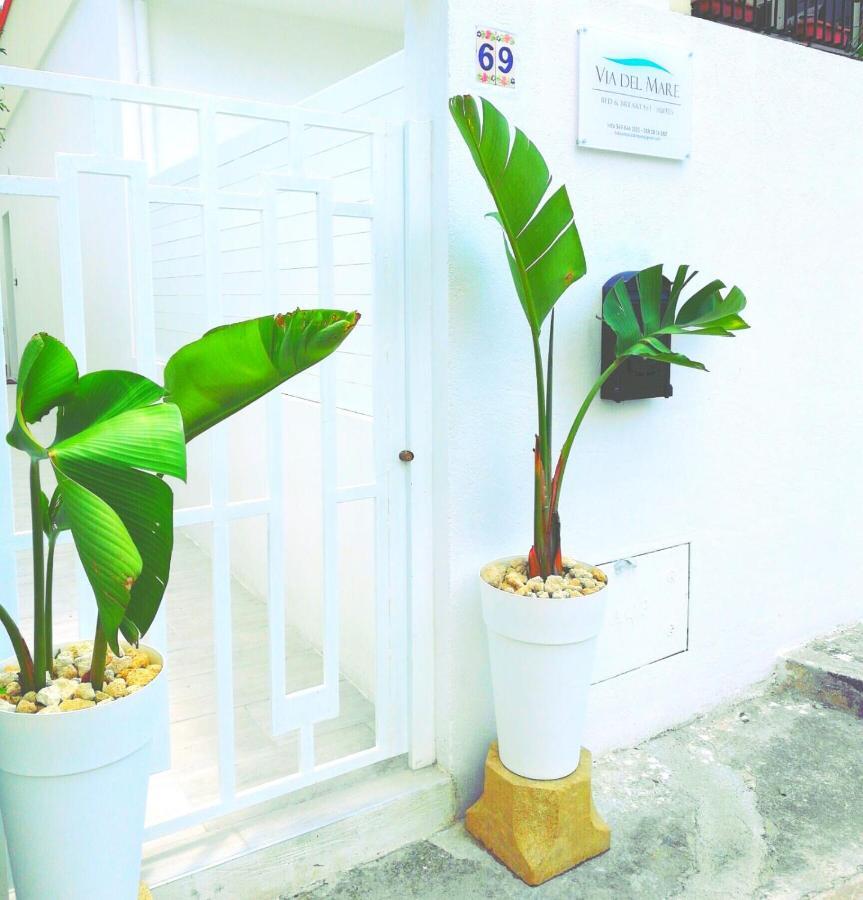 B&B Suites Via Del Mare Пресиче Екстериор снимка